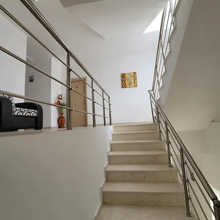 Vila Mario Aparthotel